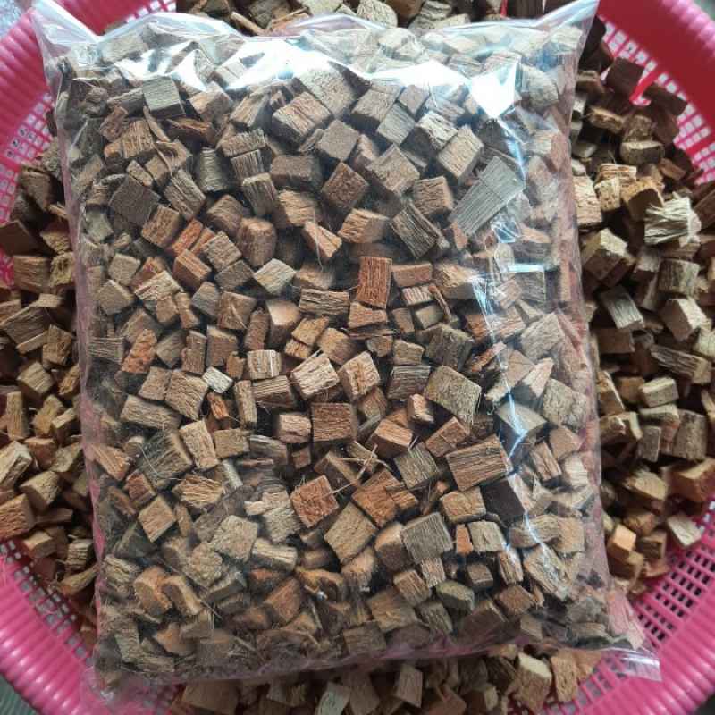 Coconut Husk Coco Chips for Plants Sustainable Soil Enhancer, Mulch for Gardening, Moisture Retention & Soil Aeration, Perfect for Potting Mix SRI SAI FORESTRY